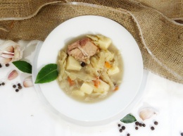 Kapuśniak wiejski z żeberkiem 510g DOMOWY WEK